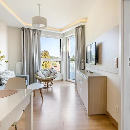 Przytulny Apartament Na Zamknietym Osiedlu Katy Rybackie Exterior photo